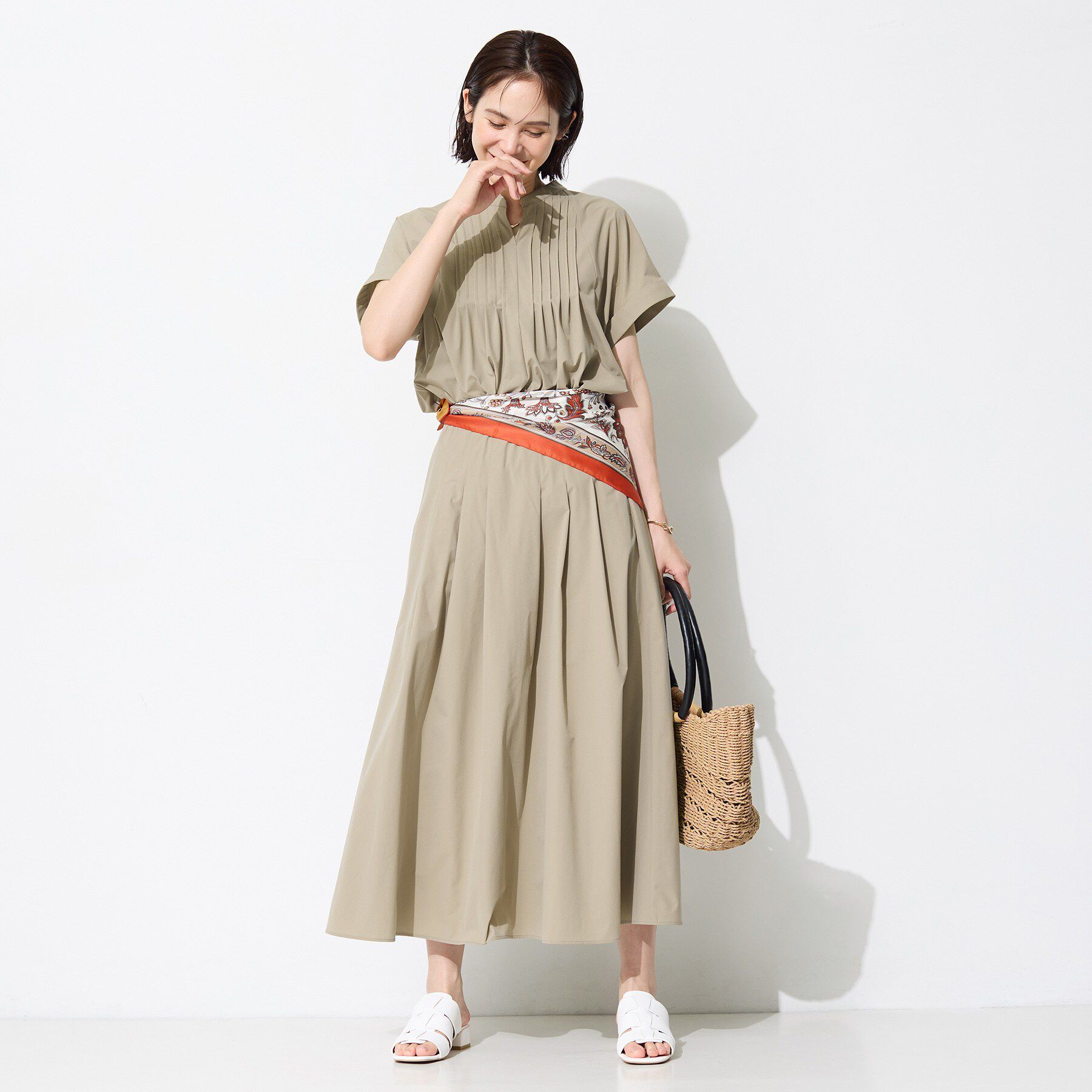 INDIVI「【撥水／UVケア／SETUP可能】軽量マキシ丈タックスカート」|スカート|