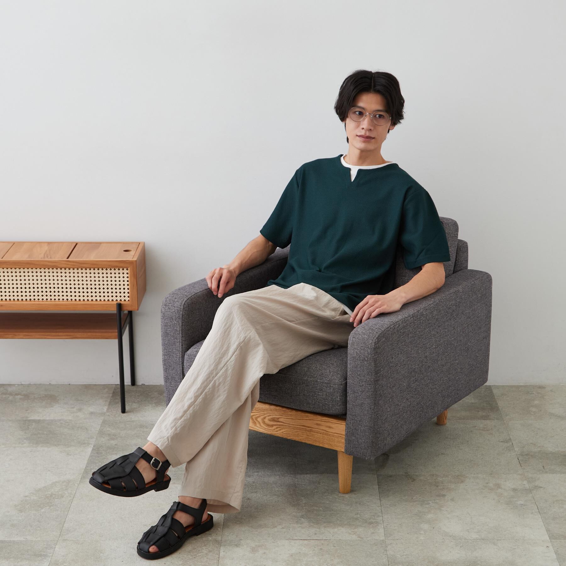THE SHOP TK「【一枚でコーディネートが完成！】レイヤード風 キーネック 半袖Tシャツ 洗濯機OK」|Tシャツ・カットソー|