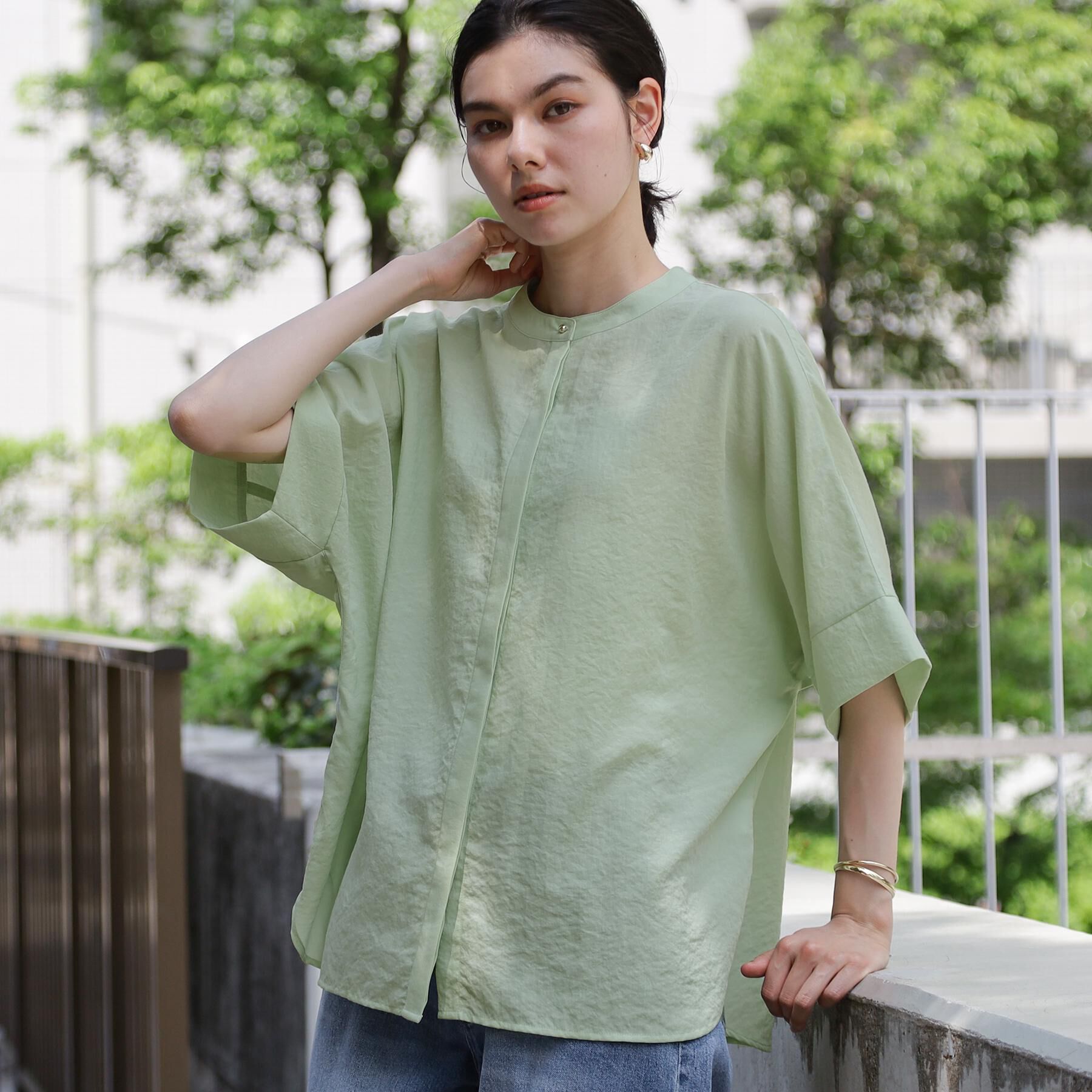 THE SHOP TK「【高レビュー/体型カバー】さらっと快適 ドルマン5分袖ブラウス」|シャツ・ブラウス|ミントグリーン(02