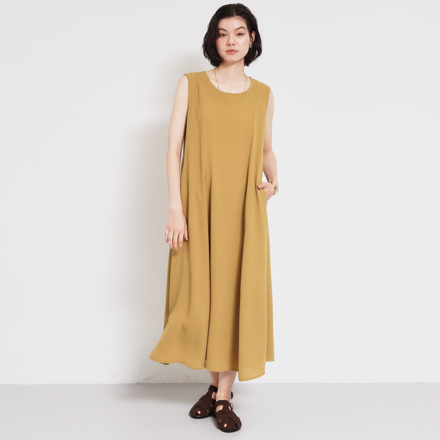 THE SHOP TK「【ひんやり／防しわ／吸水速乾／UV】美しさを1日中キープ ノースリーブフレアワンピース」|ワンピース|