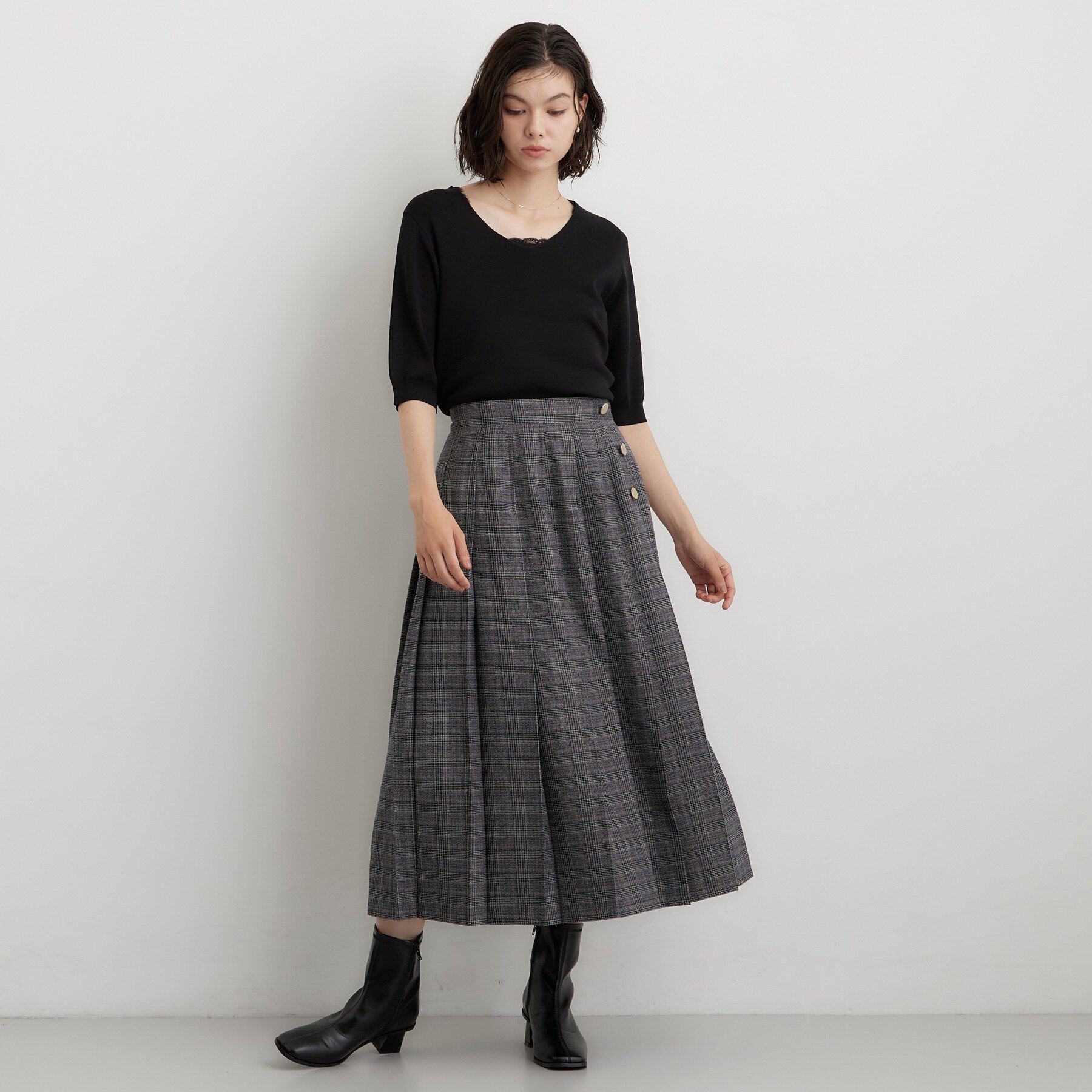 THE SHOP TK「【ひんやり】すっきりVネック 6分袖ニット」|ニット・セーター|