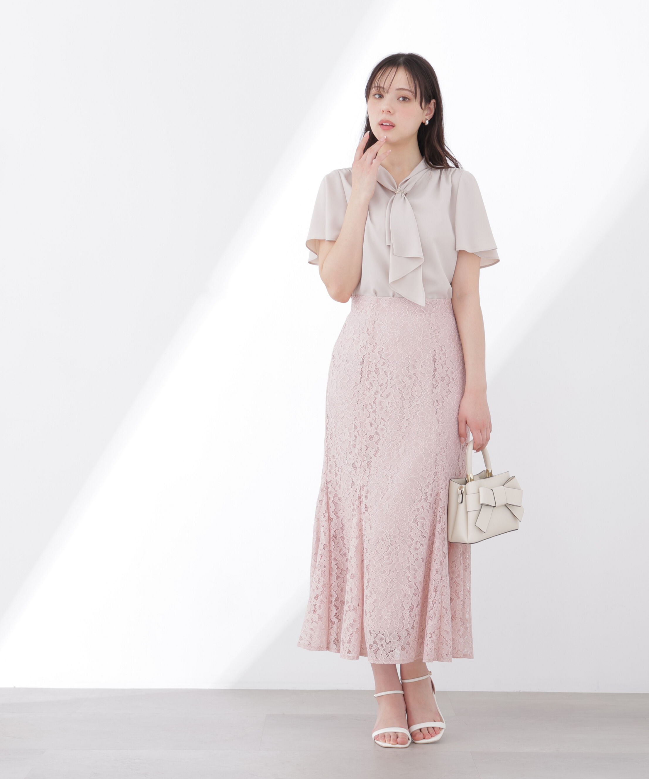 PROPORTION BODY DRESSING「チェーン付きフリルタイブラウス」|シャツ・ブラウス|