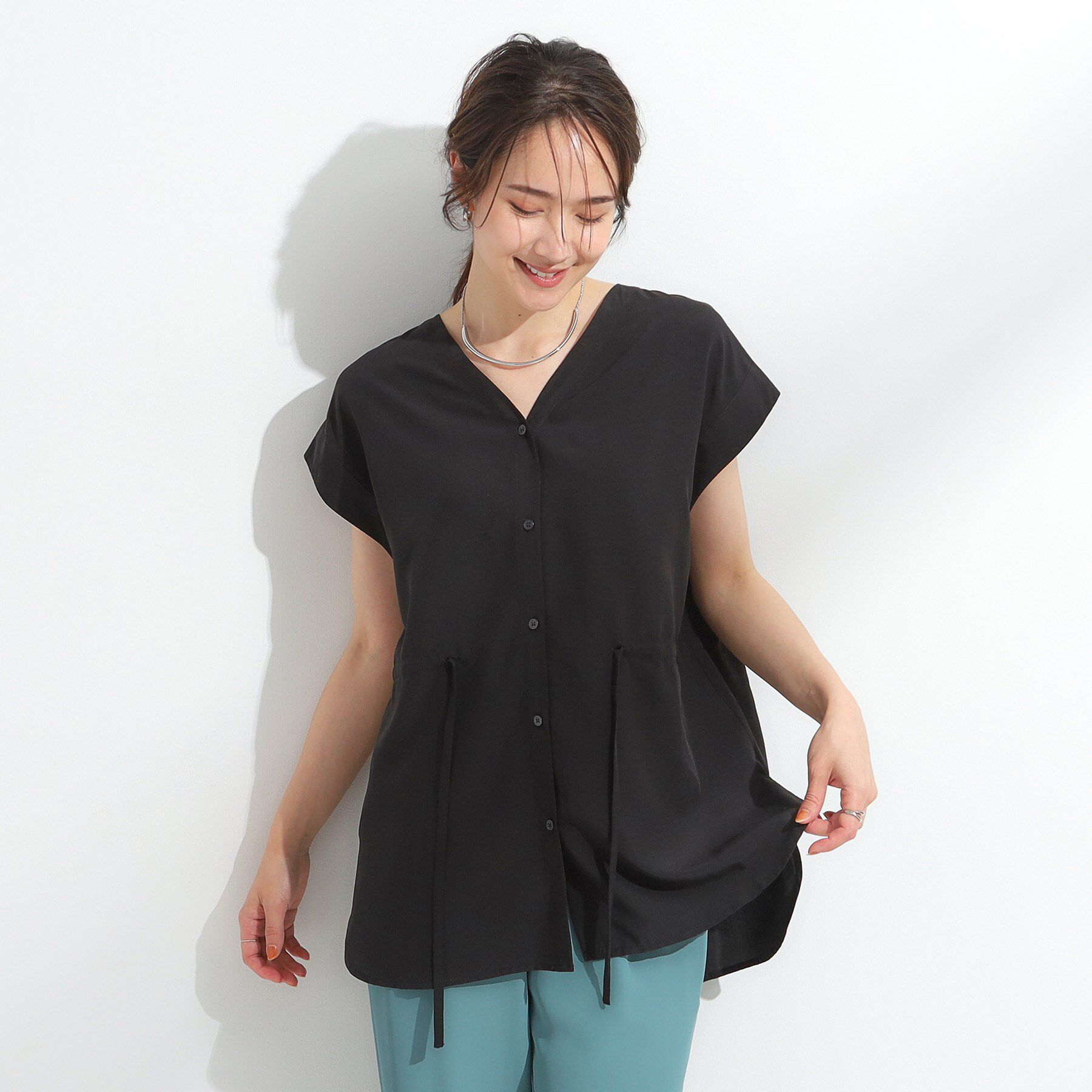 SHOO･LA･RUE「【S-LL】シルエットが変えられる ウエストリボンブラウス」|シャツ・ブラウス|