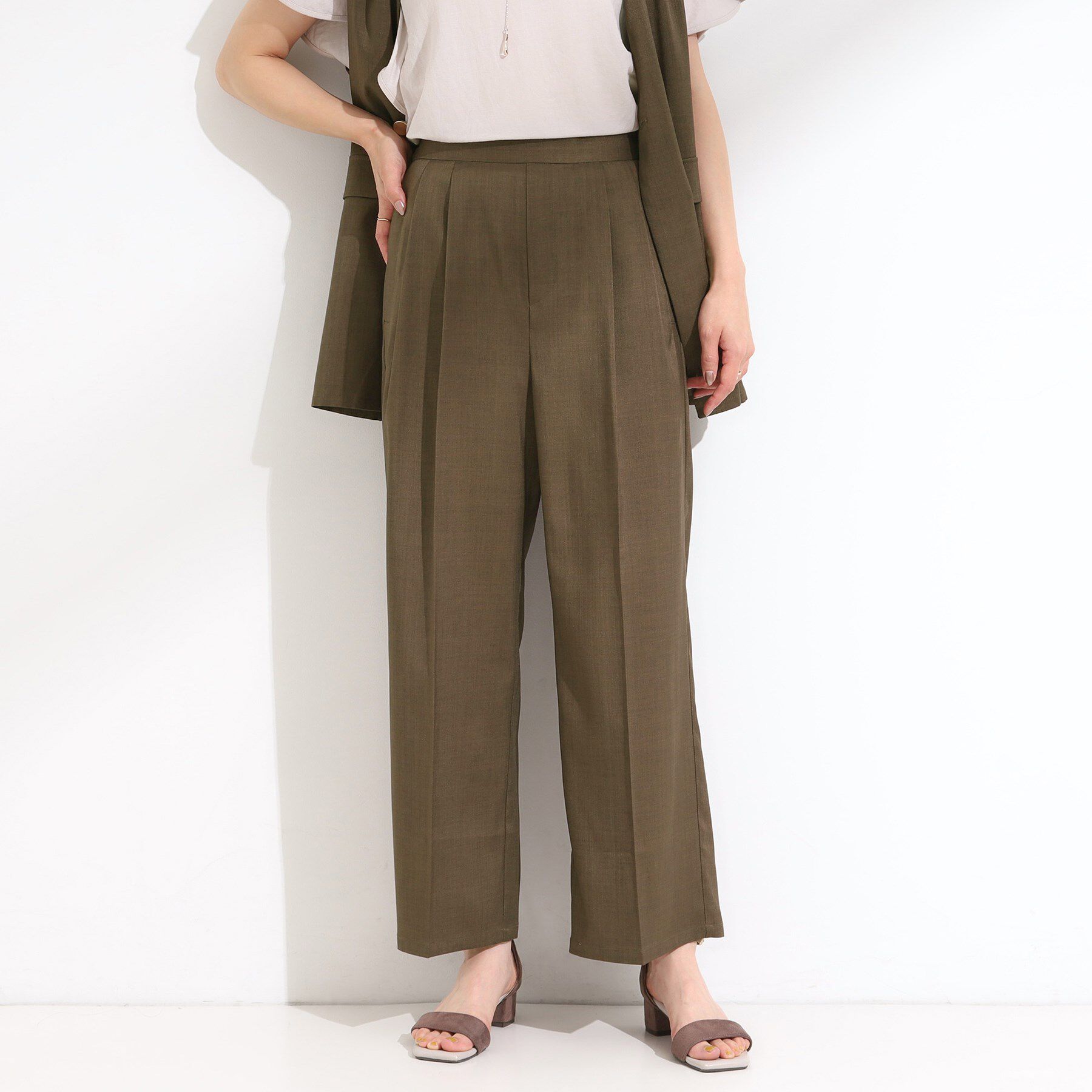 SHOO･LA･RUE「【S-LL/セットアップ可/洗濯後しわになりにくい】きちんと見え タックワイドパンツ」|その他|ブラウン(043)