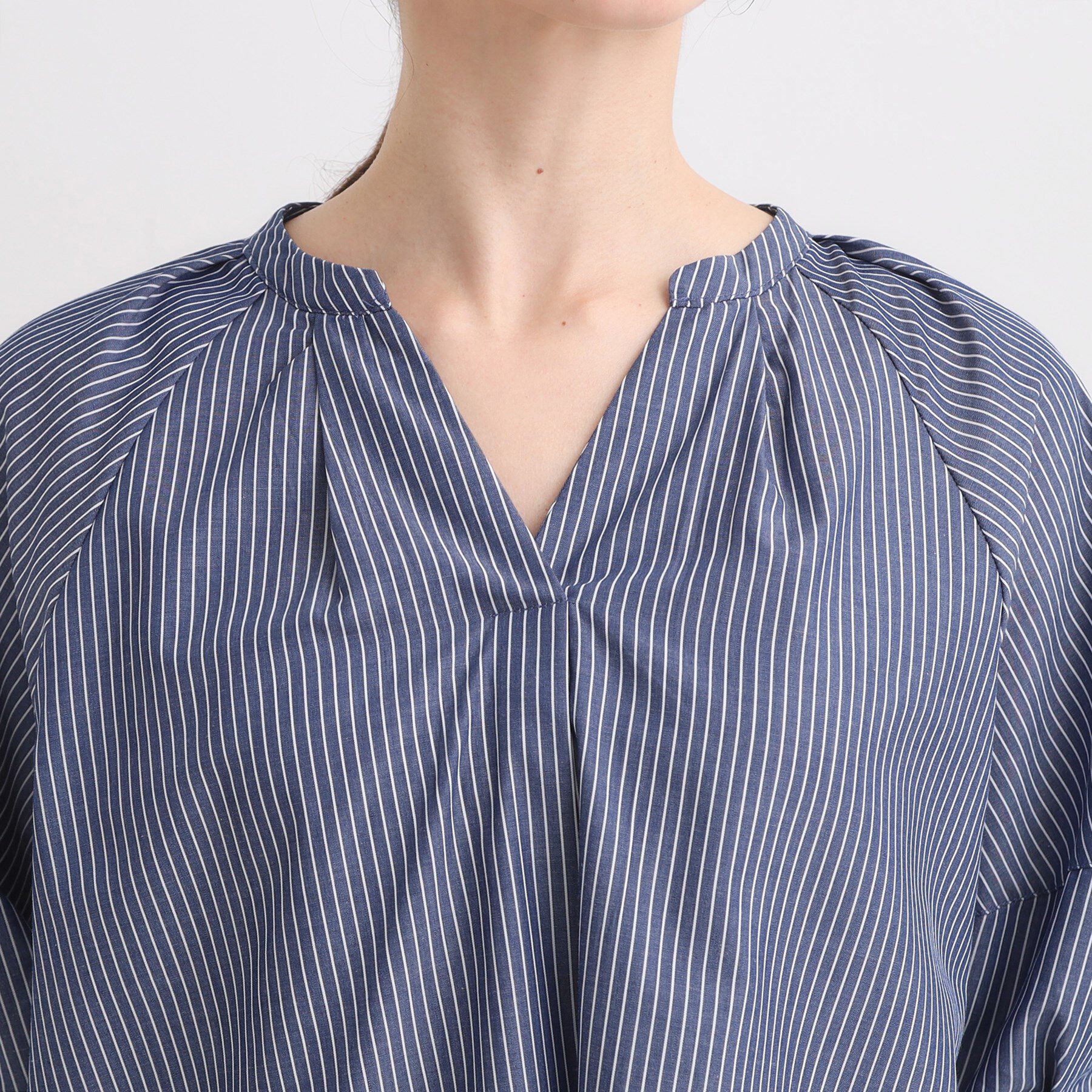 SHOO･LA･RUE「【S-LL/洗濯後しわになりにくい】ランタンスリーブで女性らしく 5分袖スキッパーブラウス」|シャツ・ブラウス|