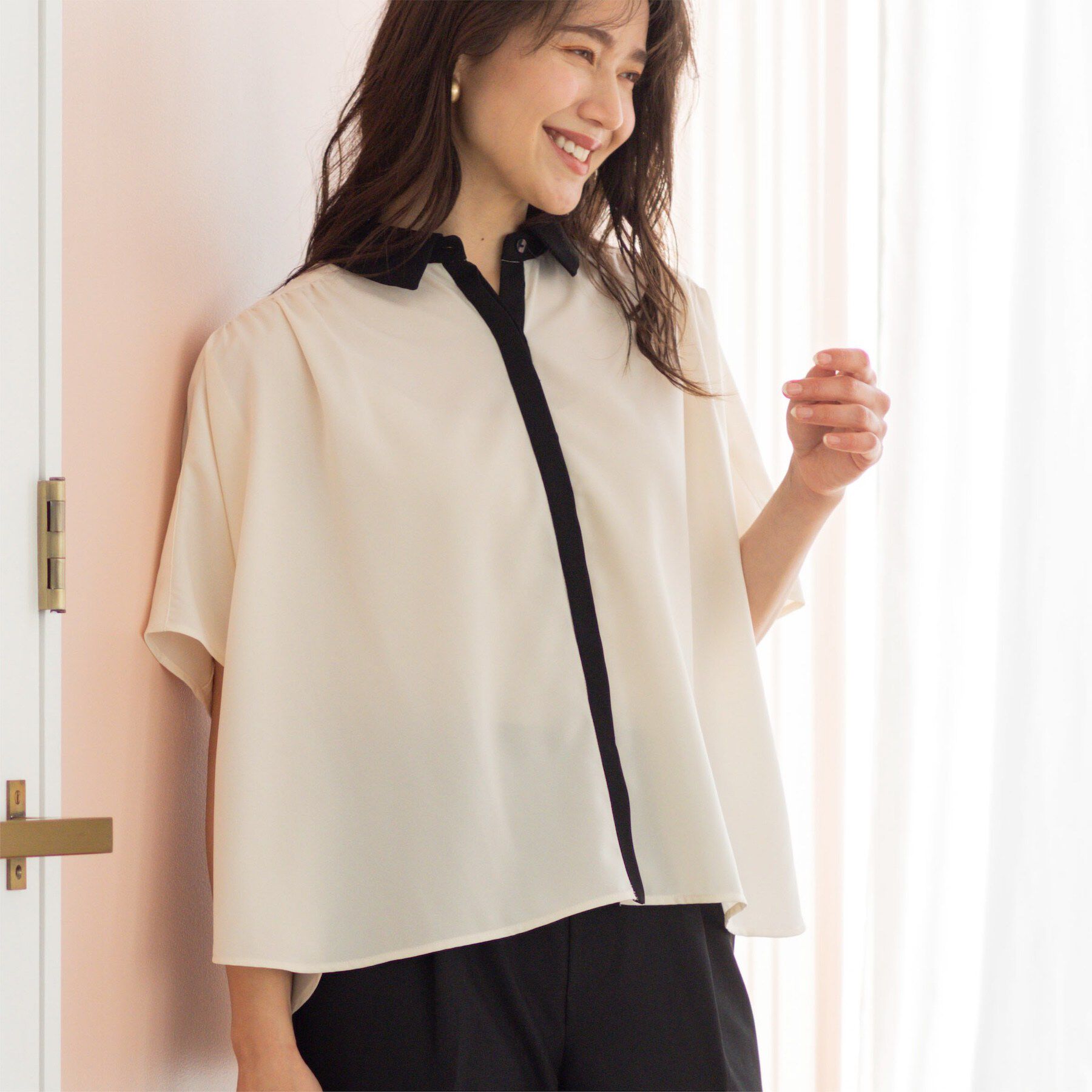 SHOO･LA･RUE「バイカラードルマンブラウス」|シャツ・ブラウス|アイボリー(504)