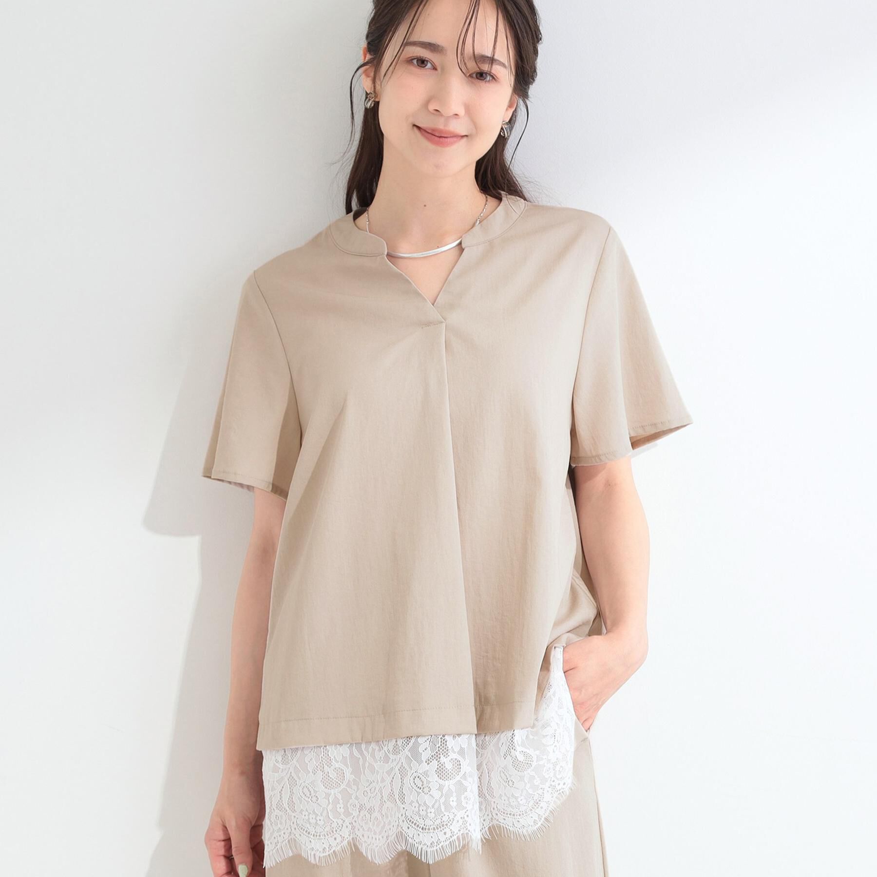SHOO･LA･RUE「【ひんやり/洗濯機可】軽凛(かろりん) スキッパー裾レースブラウス」|シャツ・ブラウス|ライトベージュ(05