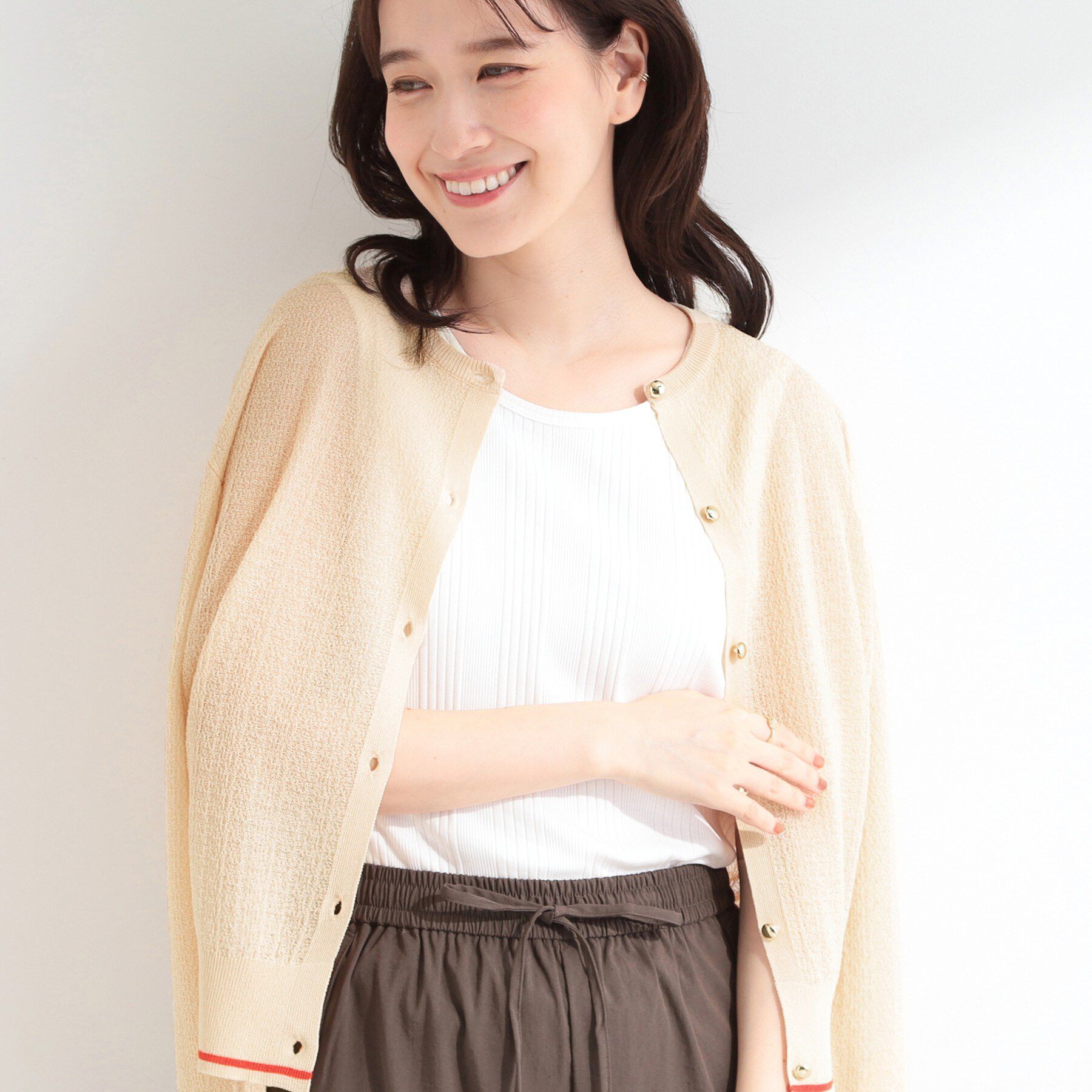 SHOO･LA･RUE「【S-LL/洗濯機可】さらっとタッチ ほんのりシアーカーディガン」|カーディガン|ライトベージュ(55