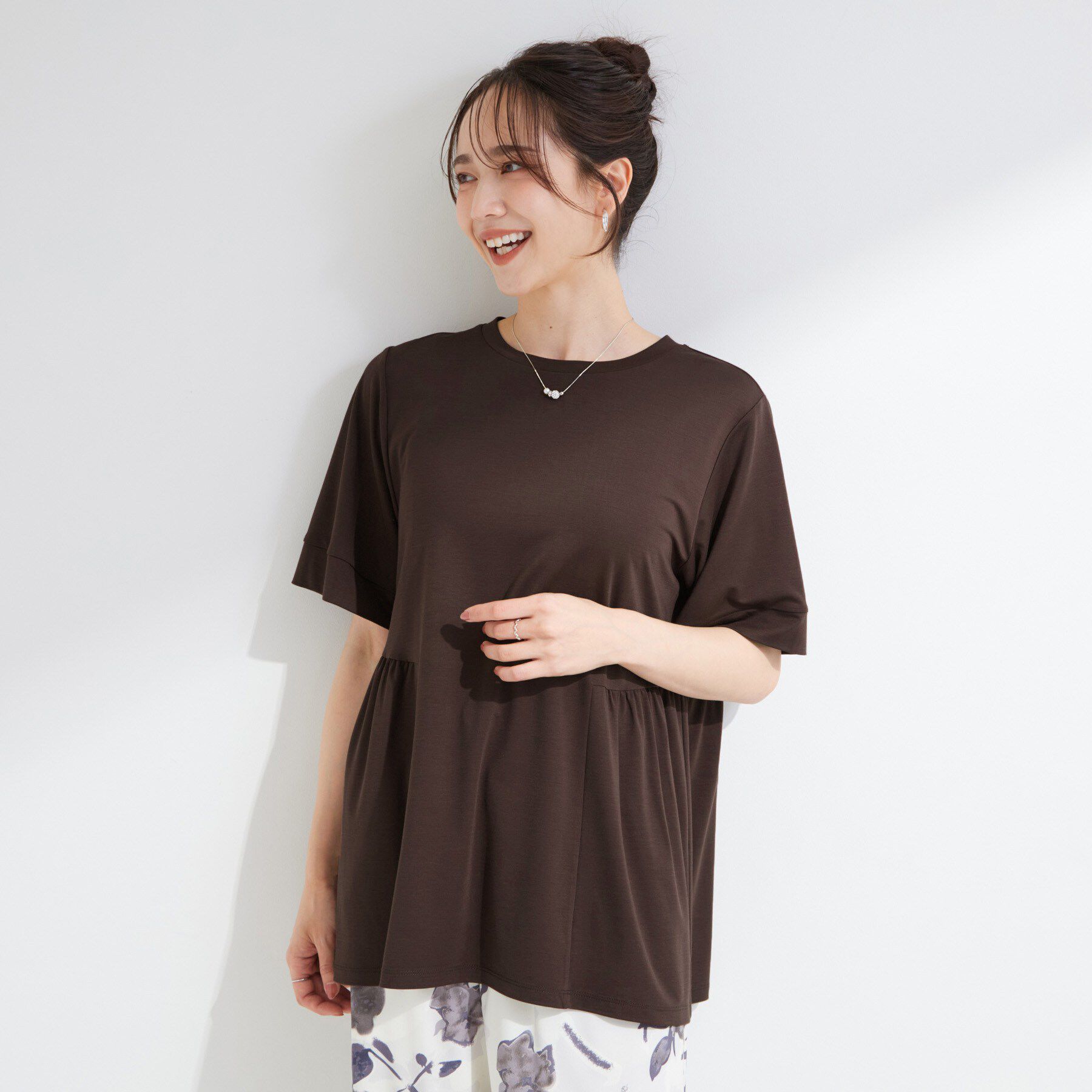SHOO･LA･RUE「【ひんやり/UV/体型カバー】インせず着られる サイドギャザー切替トップス」|Tシャツ・カットソー|