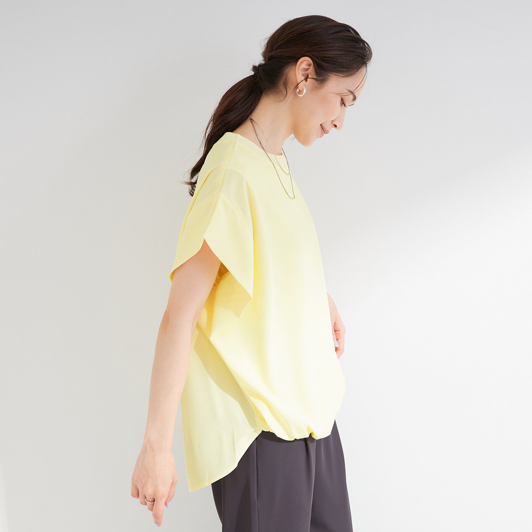 SHOO･LA･RUE「【洗濯機可/体型カバー】インしてる風 ふんわり裾バルーントップス」|Tシャツ・カットソー|