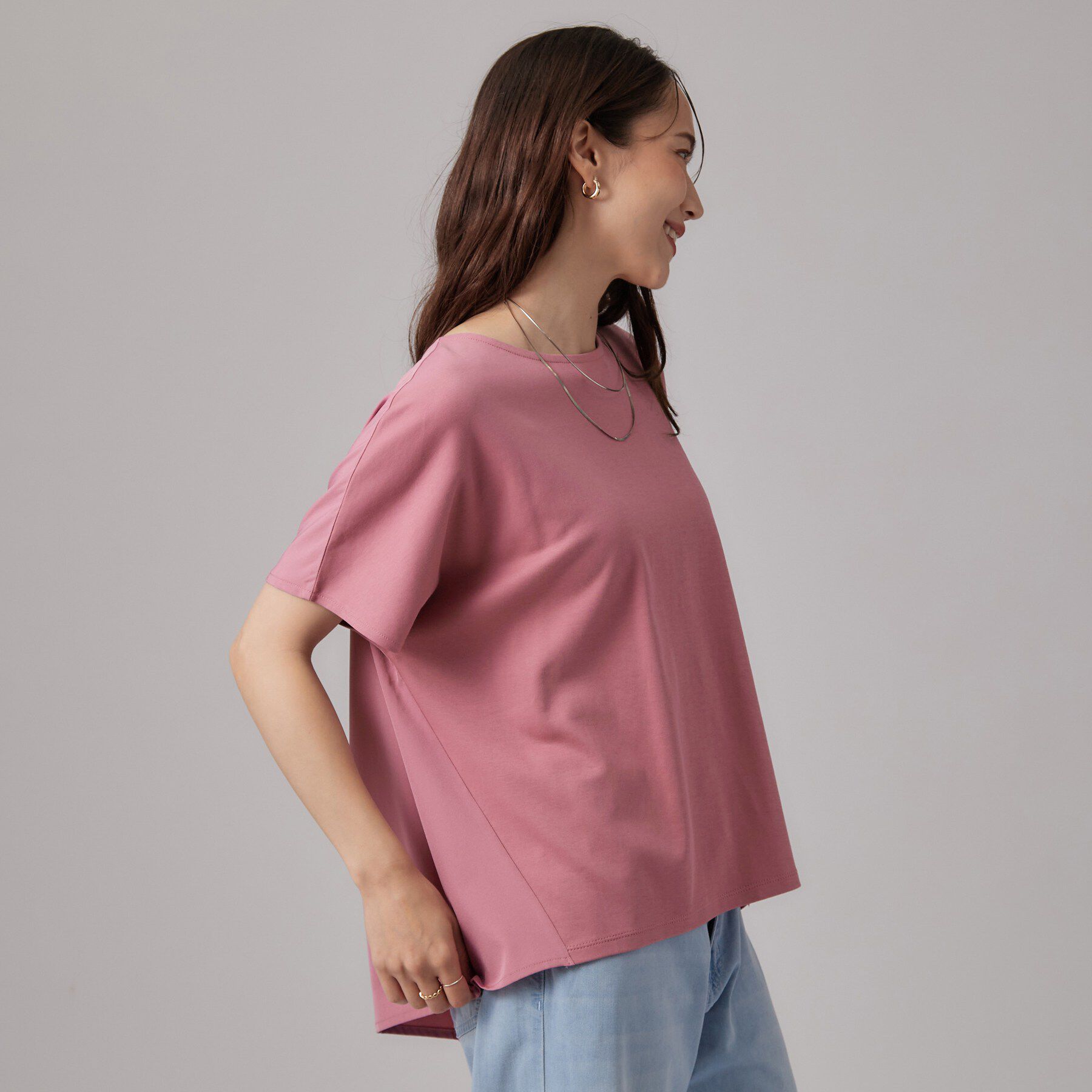 SHOO･LA･RUE「【体型カバー/S-LL】後ろ姿も映える 異素材ドッキングトップス」|Tシャツ・カットソー|