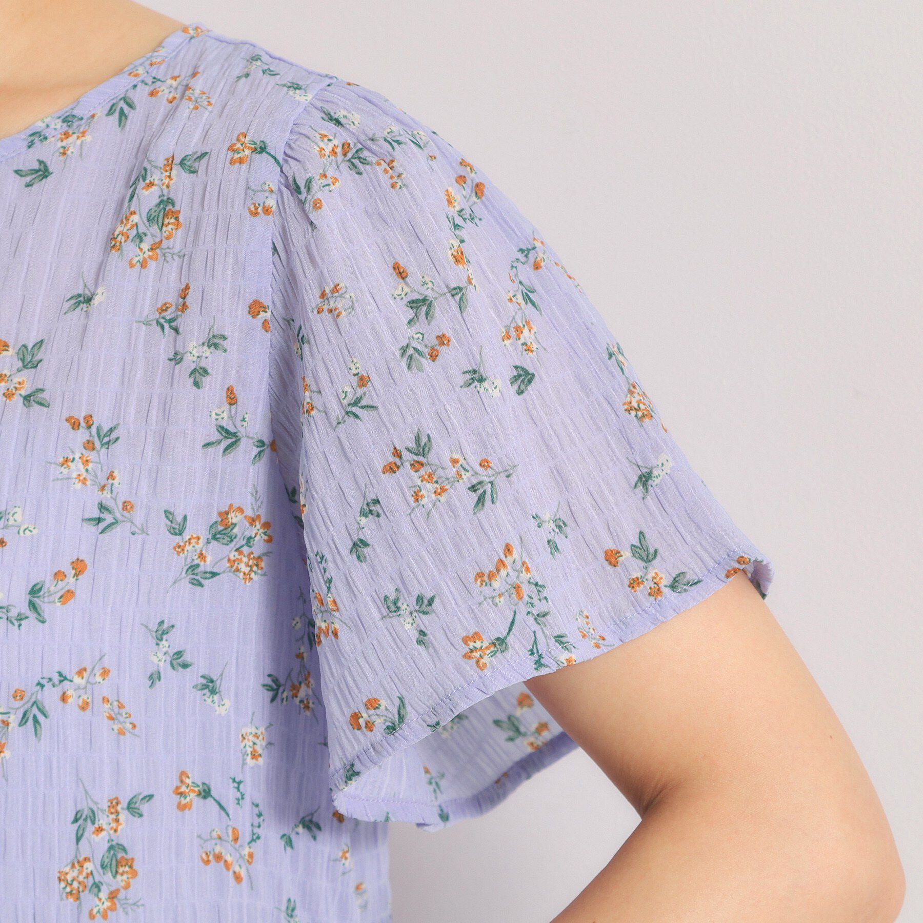 ITS&rsquo;DEMO「花柄シャーリングブラウス」|シャツ・ブラウス|