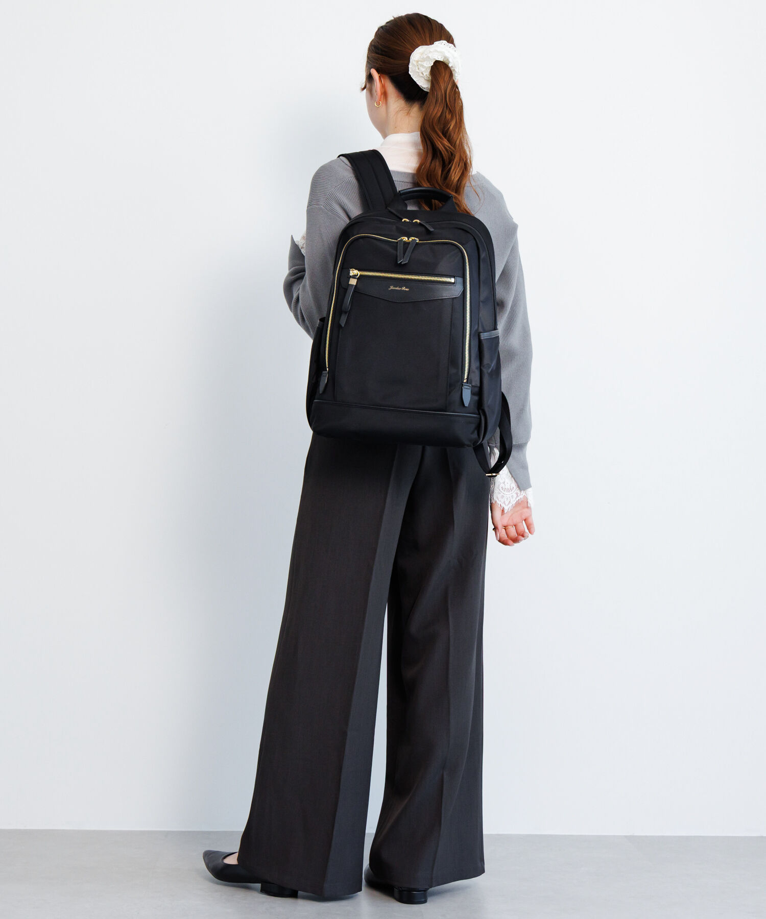  「Jewelna Rose/ジュエルナローズ リラ リュックサック  A4サイズ 14インチ収納 背面メッシュ 16362 バッグ」|リュック|