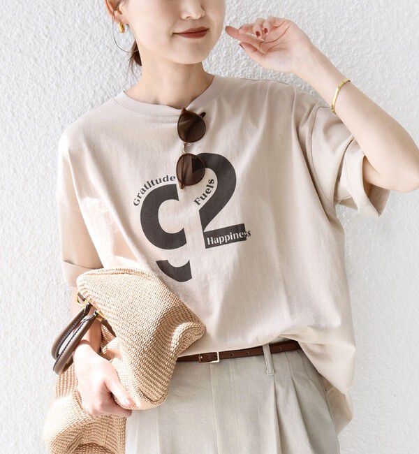 SHIPS for women「【SHIPS別注】81BRANCA:ロゴ 5分袖 TEE」|Tシャツ・カットソー|ベージュ