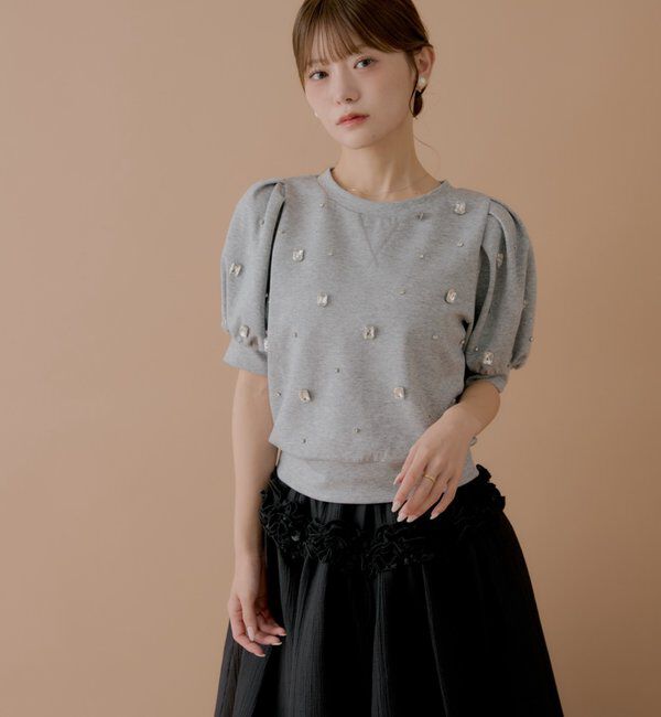  「【SALON  by Chico】パフ袖ランダムビジュースウェット」|Tシャツ・カットソー|