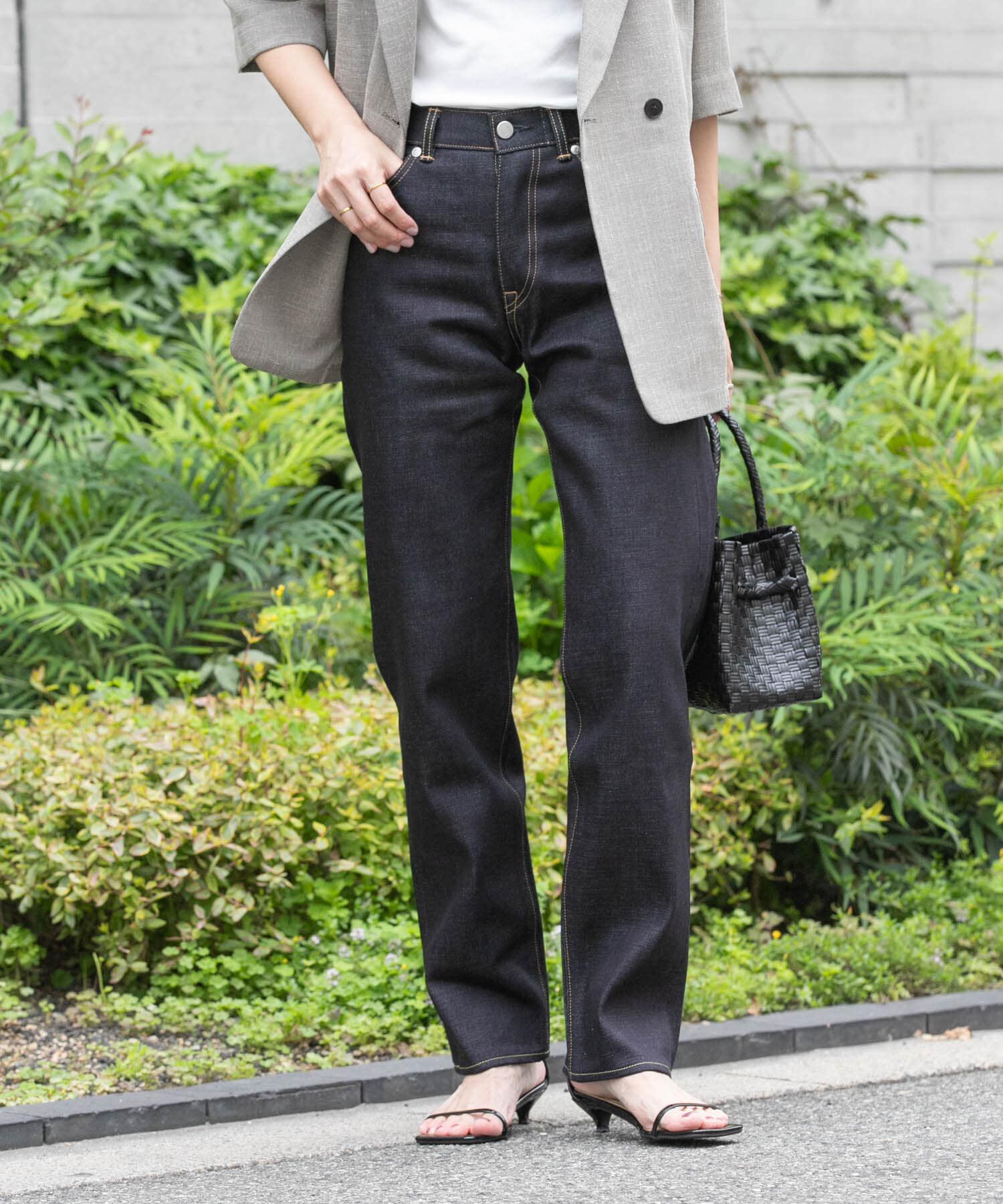 URBAN RESEARCH「MOMOTARO JEANS　STANDARD STRAIGHT WOMENS」|デニム|