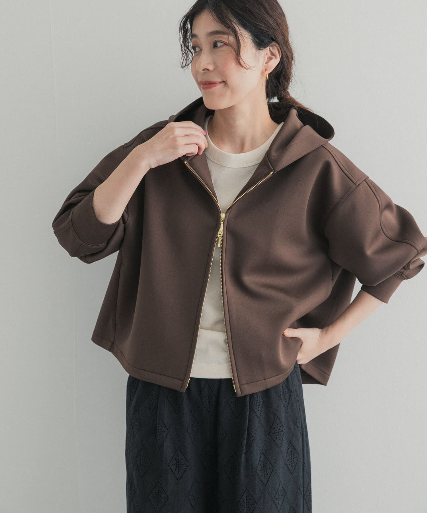 URBAN RESEARCH DOORS「『WEB限定』ダンボールニットバックフレアフーディー」|ノーカラーコート|ブラウン