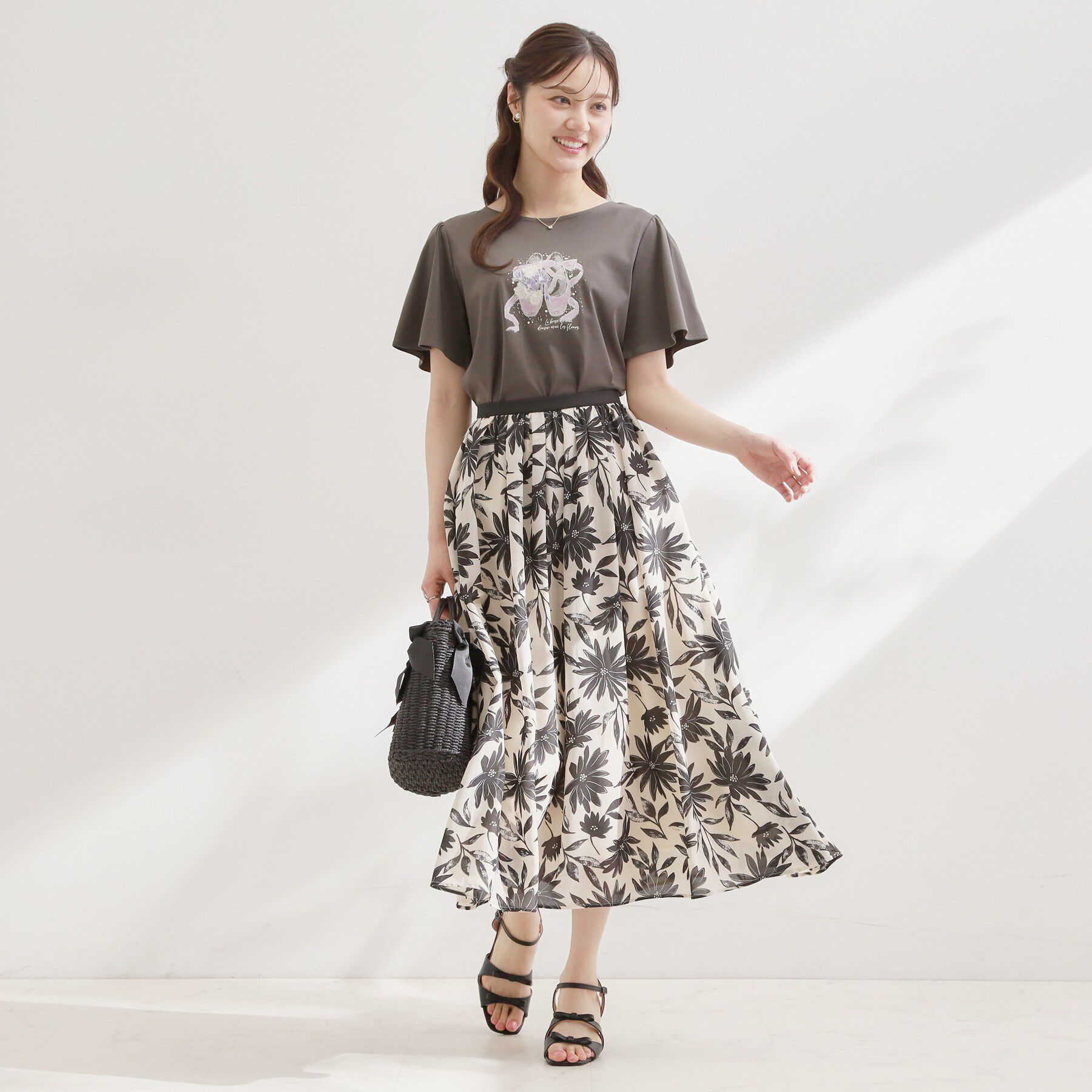 Couture broach「【接触冷感・UVカット・洗える】トゥシューズプリントTシャツ」|Tシャツ・カットソー|