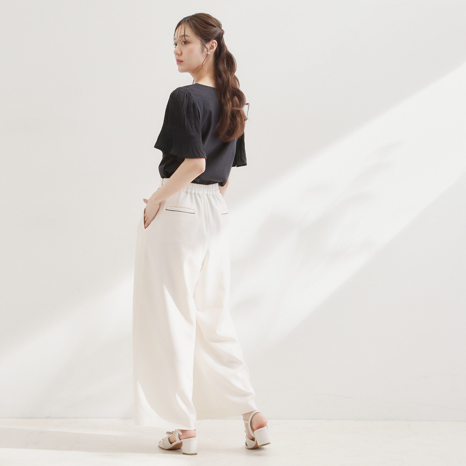 Couture broach「【接触冷感・UVカット・洗える】マジョリカプリーツ スリーブ トップス」|Tシャツ・カットソー|