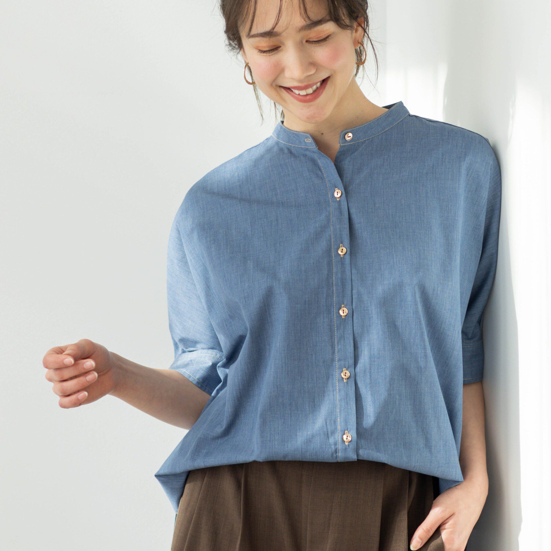 SHOO･LA･RUE「【体型カバー/洗濯機可】インせず着られる　デニムライクシャツ」|シャツ・ブラウス|