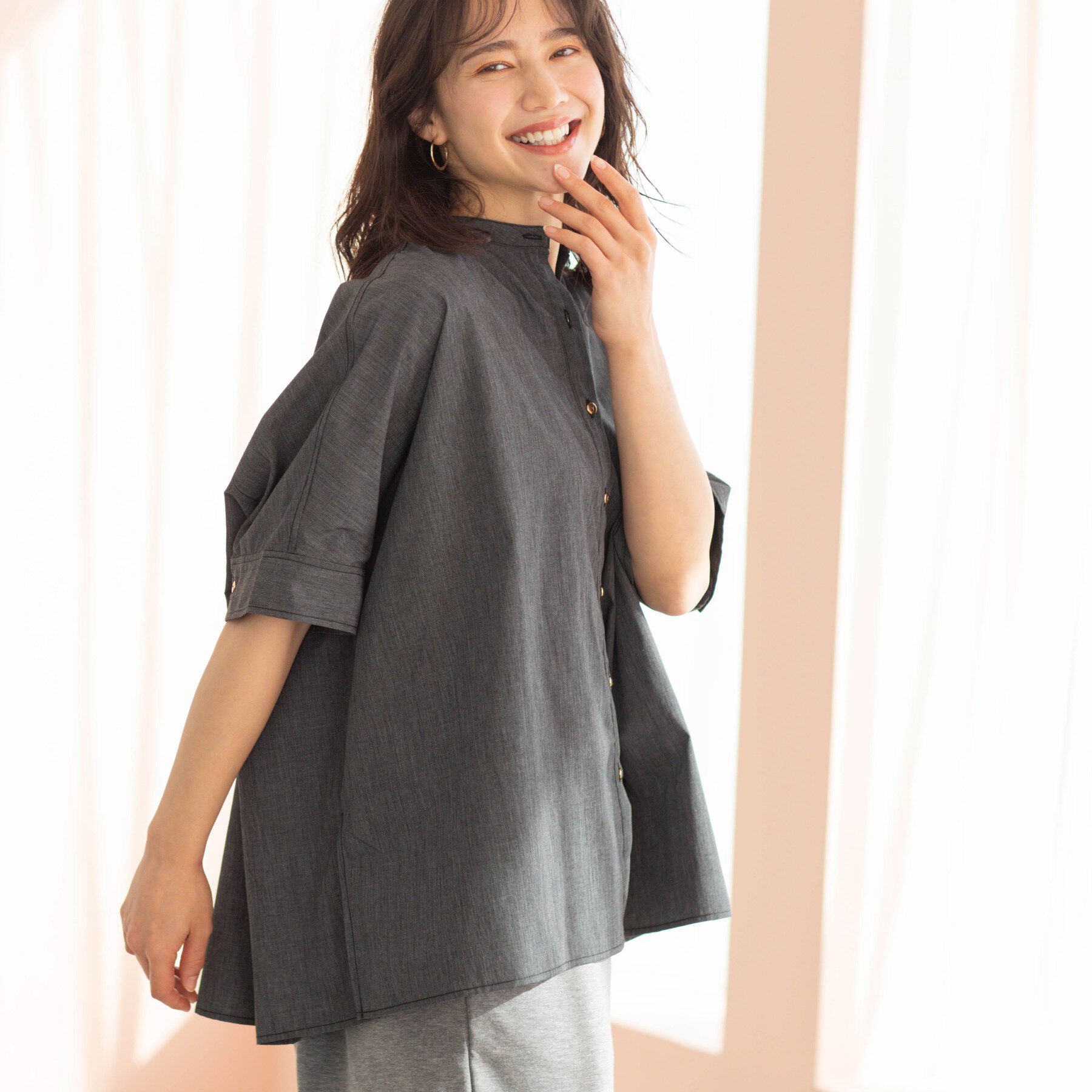 SHOO･LA･RUE「【体型カバー/洗濯機可】インせず着られる　デニムライクシャツ」|シャツ・ブラウス|