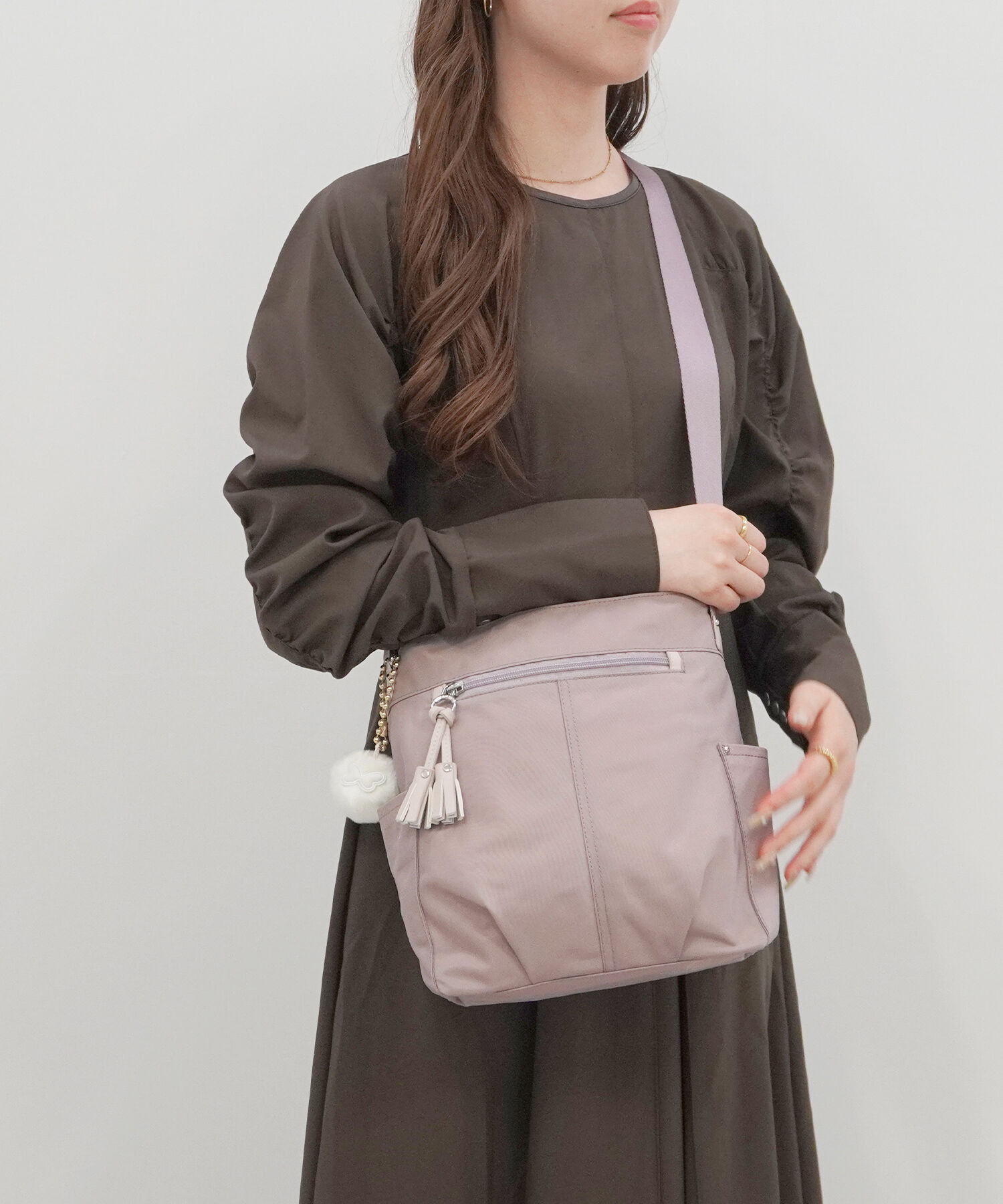 Kanana project「Kanana project／カナナプロジェクト コレクション タッセル-e ショルダーバッグ 縦 68871 EC限定」|ショルダー・メッセンジャー|モーヴピンク