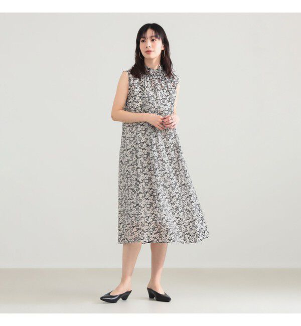 Demi-Luxe BEAMS 「フラワー フリルネック ノースリーブ ワンピース」|ワンピース|