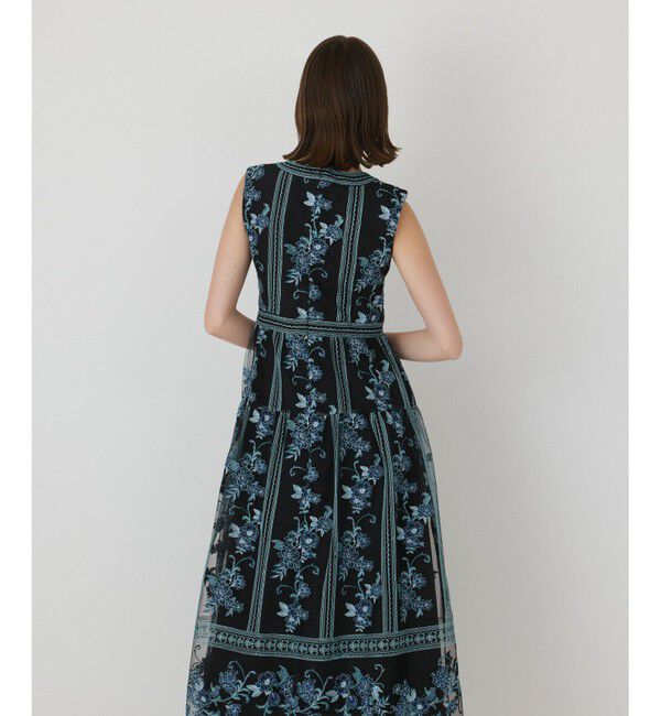 GRACE CONTINENTAL「【イベント店舗・ONLINE STORE先行アイテム】フラワーライン刺繍ドレス」|ドレス|