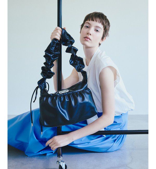 VIS「【OUTDOOR PRODUCTS】VIS別注スエード＆合皮フリルショルダーバッグ/WEB限定カラー」|ショルダー・メッセンジャー|