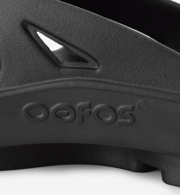  「OOFOS | OOriginal Black WOMEN」|サンダル|