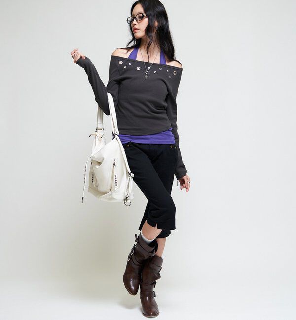  「【WEB限定/26AW新色あり】アイレットオフショルトップス」|Tシャツ・カットソー|