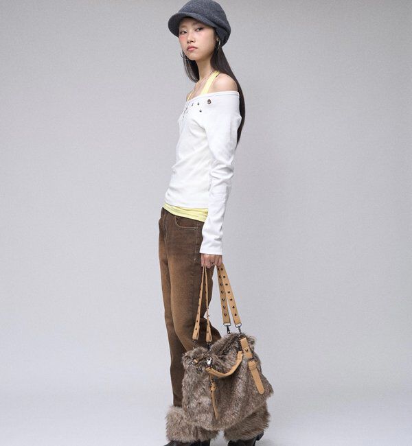  「【WEB限定/26AW新色あり】アイレットオフショルトップス」|Tシャツ・カットソー|