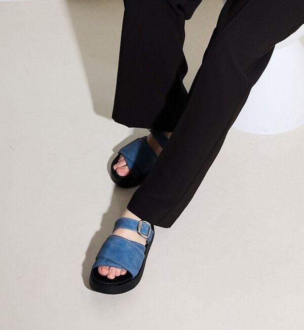 AU BANNISTER「【販売店舗限定】ワイドベルトサンダル」|サンダル|ブルー