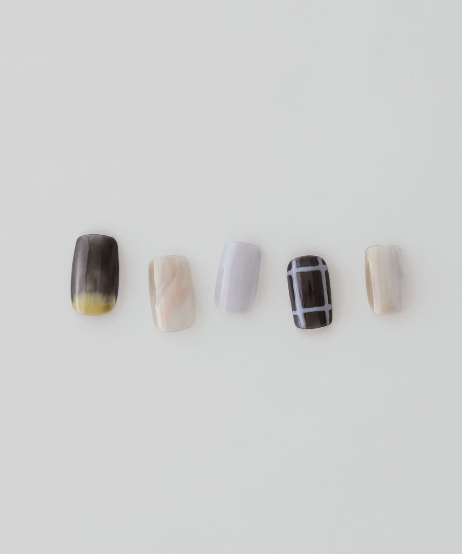 SMELLY「peel off gel polish」|ネイルケア|