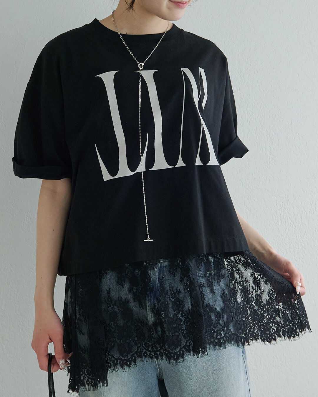  「【新色登場/WEB限定】リバースロゴTシャツ」|プルオーバー|ブラック
