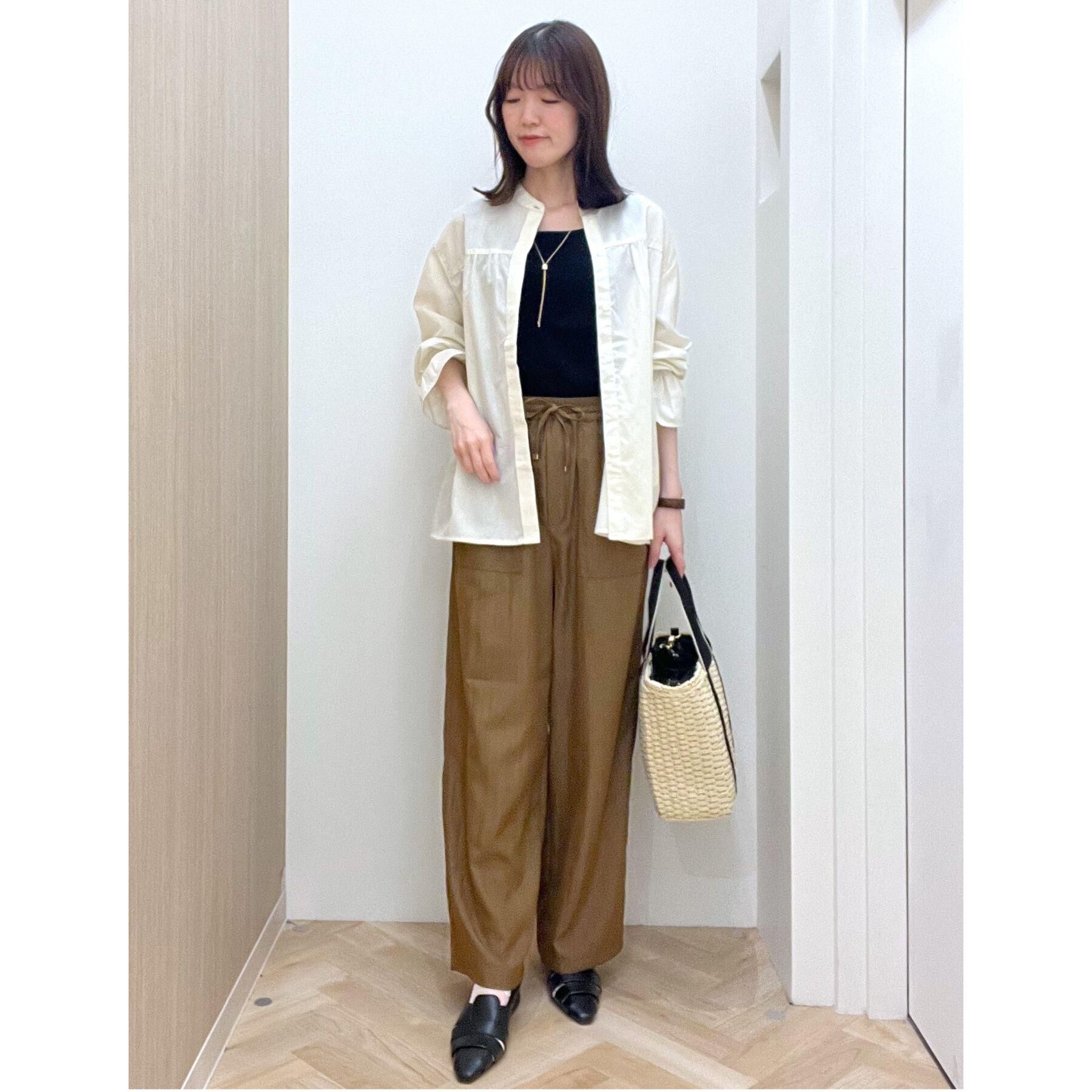 grove「【貴島明日香さん着用／イージーケア／接触冷感】麻混スタンドギャザーシャツ」|シャツ・ブラウス|