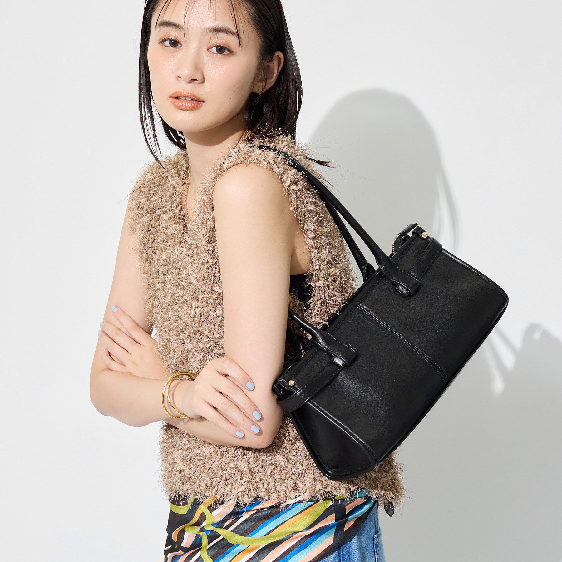 INDIVI「【収納力◎／トレンド】スクエアトートバッグ」|トートバッグ|ブラック(019)