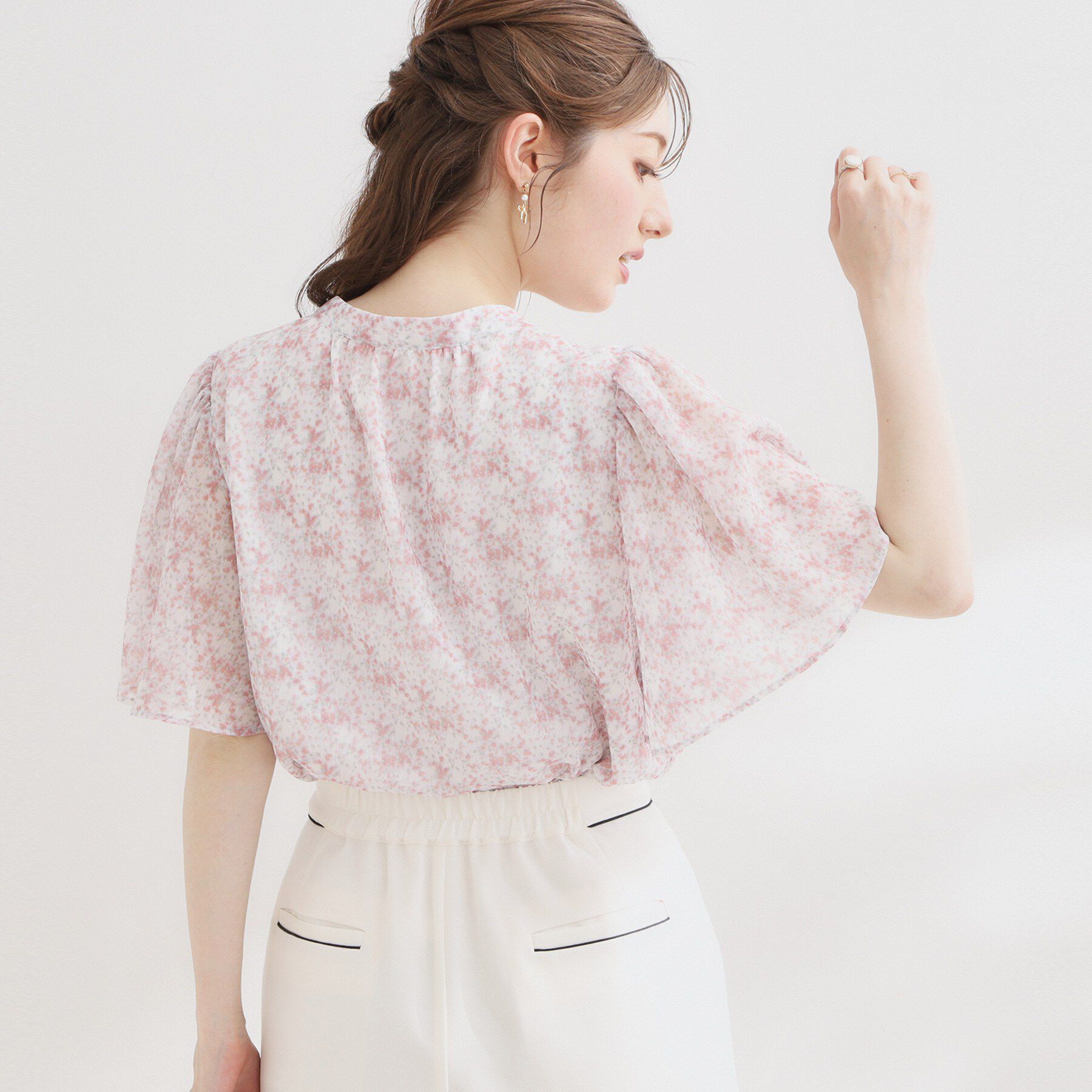 Couture broach「【洗える】リボンボウタイ 小花柄ブラウス」|シャツ・ブラウス|