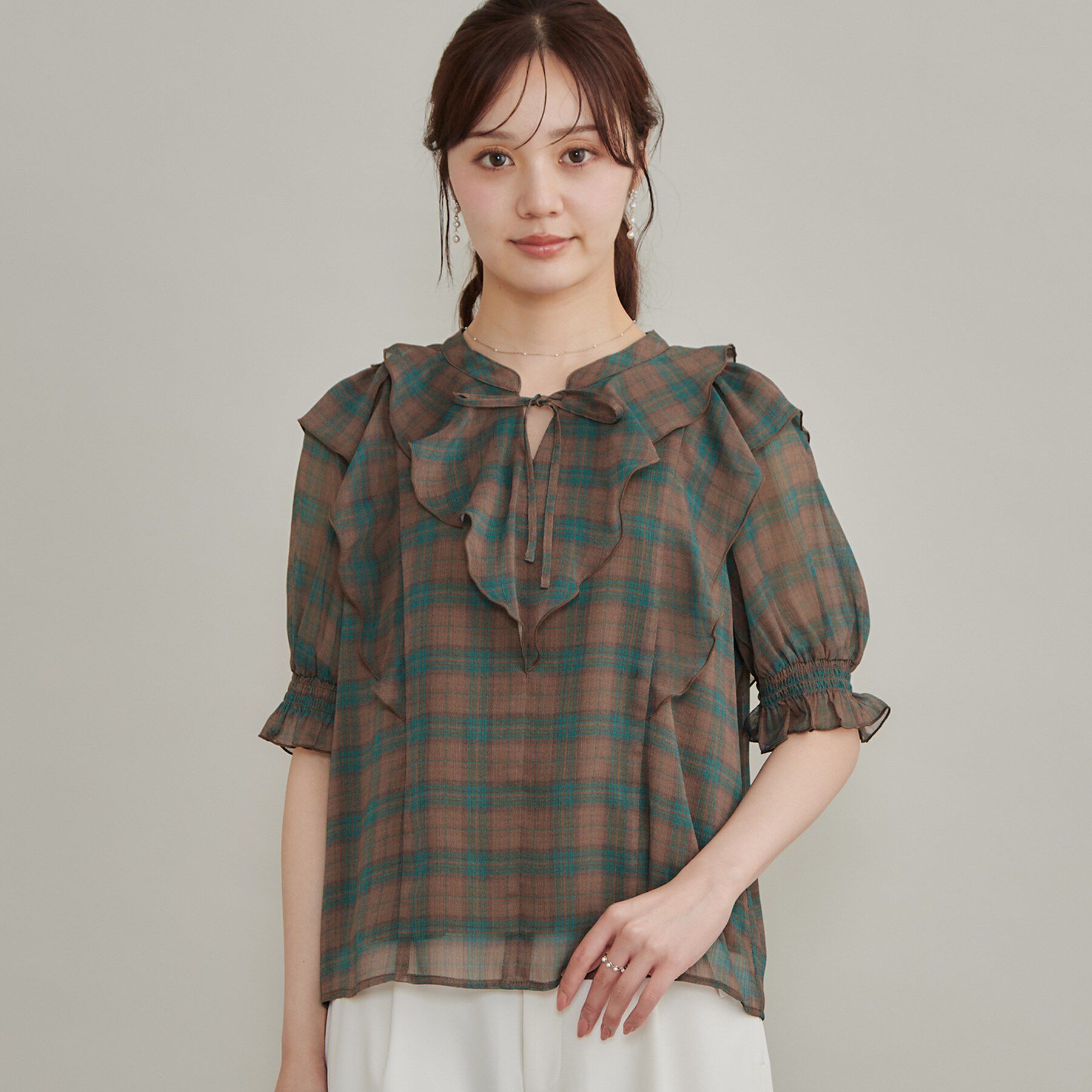 Couture broach「【楊柳シフォンで涼しく】フリルチェックブラウス」|シャツ・ブラウス|