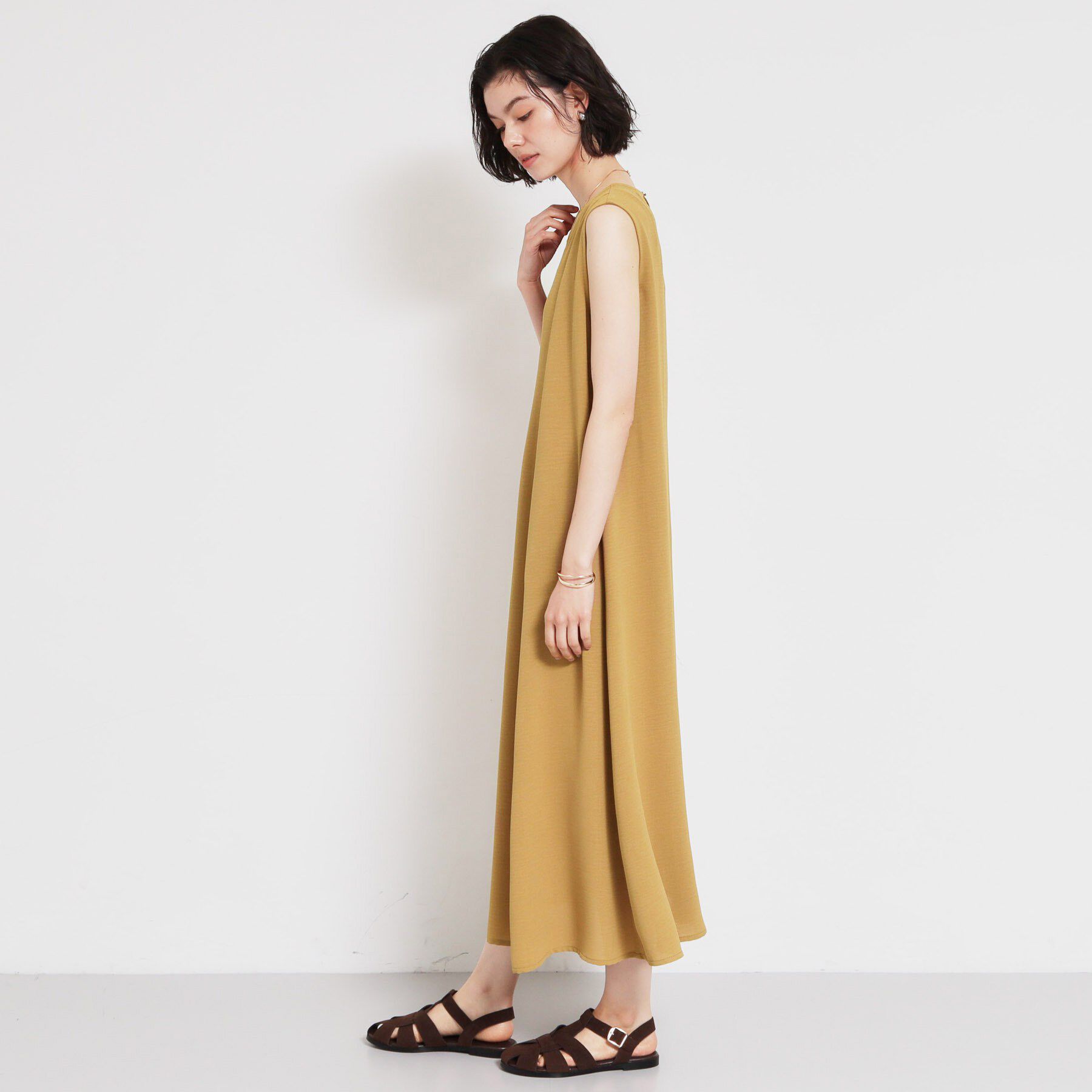 THE SHOP TK「【ひんやり／防しわ／吸水速乾／UV】美しさを1日中キープ ノースリーブフレアワンピース」|ワンピース|