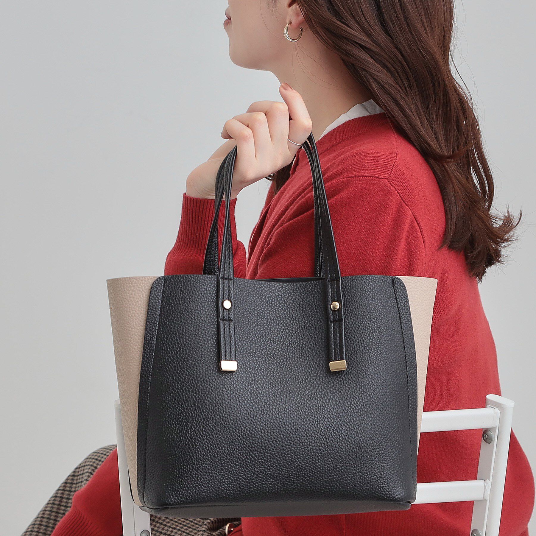SHOO･LA･RUE「【軽量/2WAY】コーデのアクセントになる　配色トートバッグ」|トートバッグ|ブラック(519)