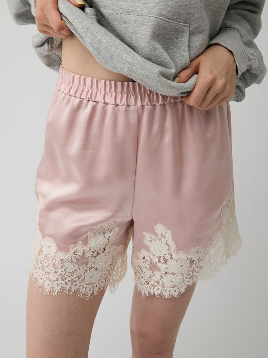 LILY BROWN「レーストリムサテンショートパンツ」|その他|