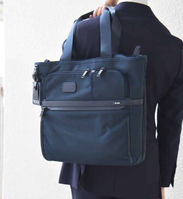 SHIPS「【SHIPS別注】TUMI: 完全別注モデル エクスパンダブル スクエア トートバッグ」|ビジネスバッグ|ネイビー