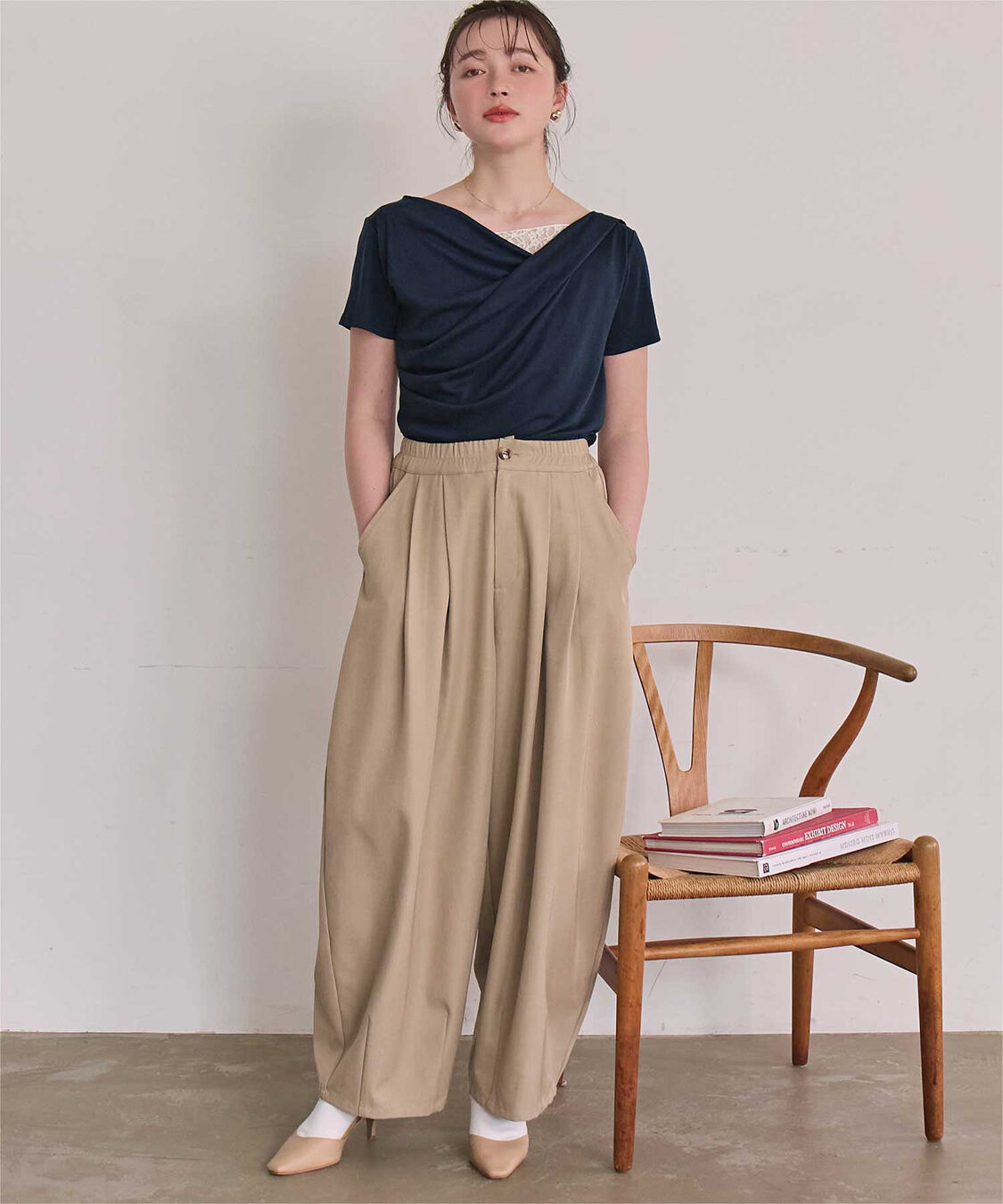 titivate「オフショルダーハーフスリーブレースドッキングTシャツ」|Tシャツ・カットソー|