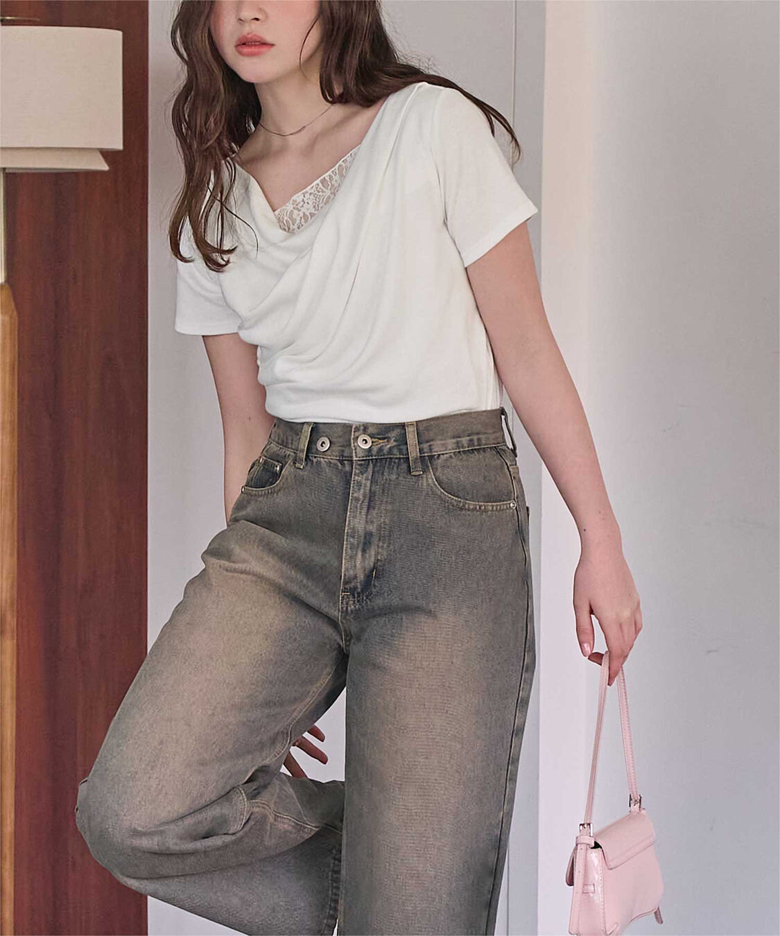 titivate「オフショルダーハーフスリーブレースドッキングTシャツ」|Tシャツ・カットソー|