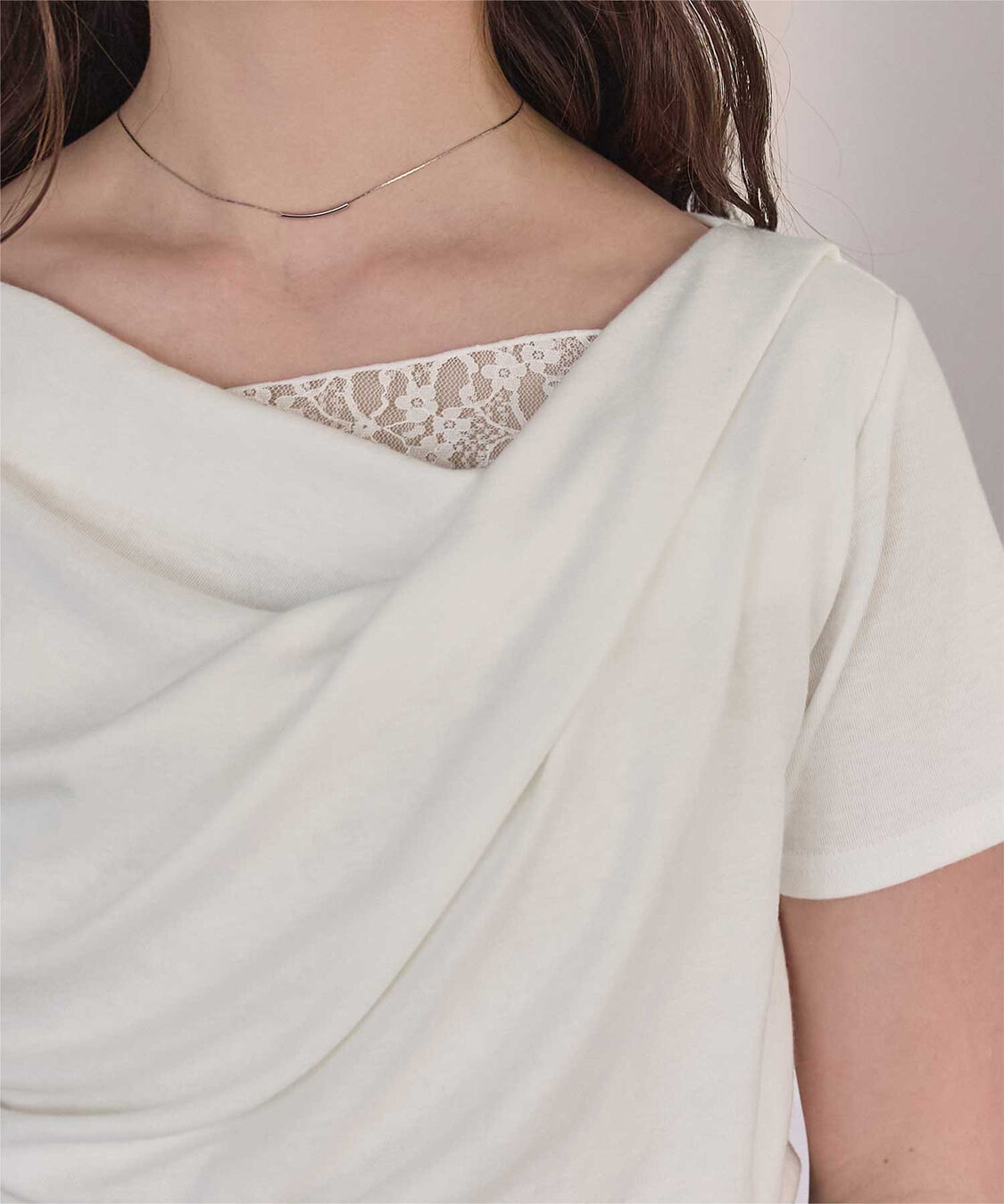 titivate「オフショルダーハーフスリーブレースドッキングTシャツ」|Tシャツ・カットソー|