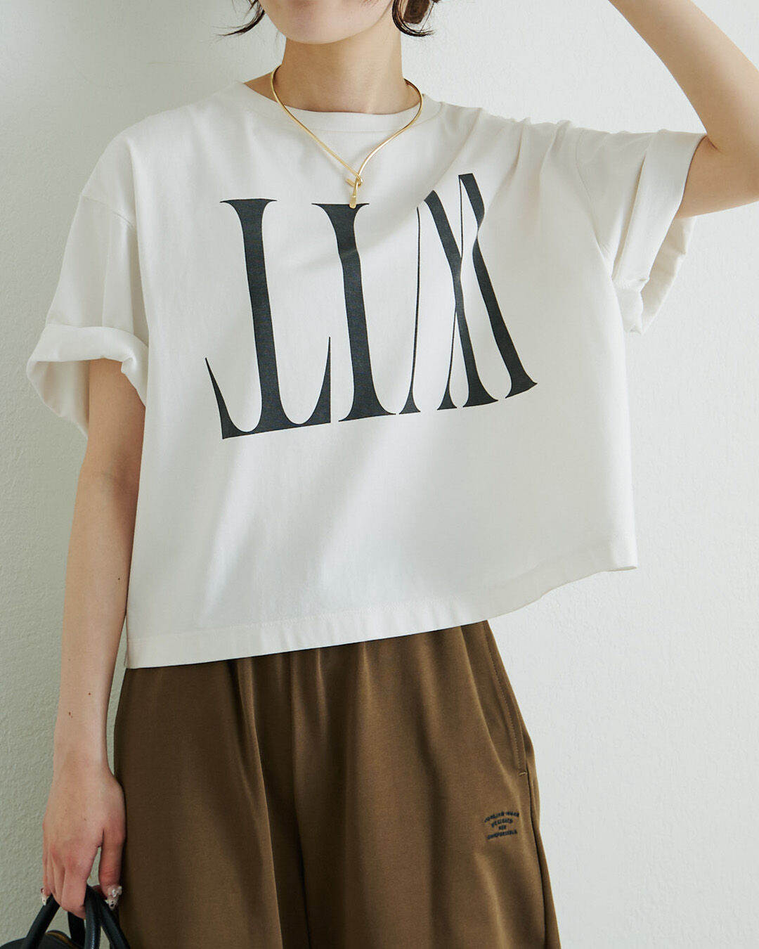  「【新色登場/WEB限定】リバースロゴTシャツ」|プルオーバー|オフホワイト