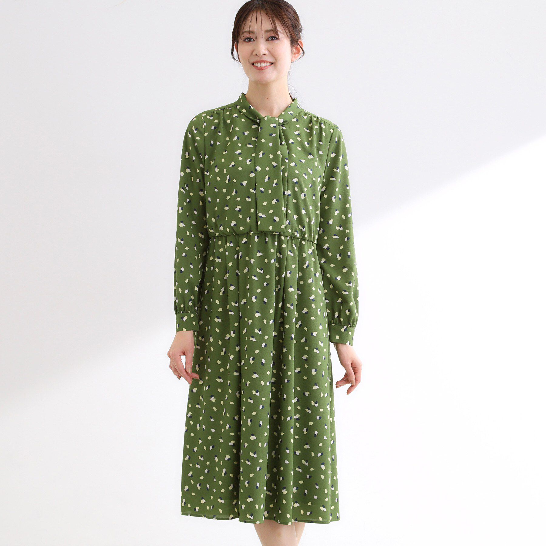 Reflect「【セレモニー／通勤／おでかけに◎】フラワープリントボウタイワンピース」|ワンピース|