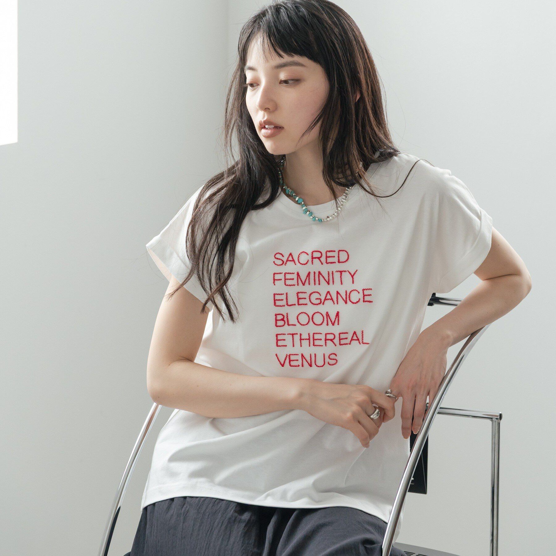 GALLEST「刺繍フレーズTシャツ【再入荷】」|Tシャツ・カットソー|ホワイト(101)