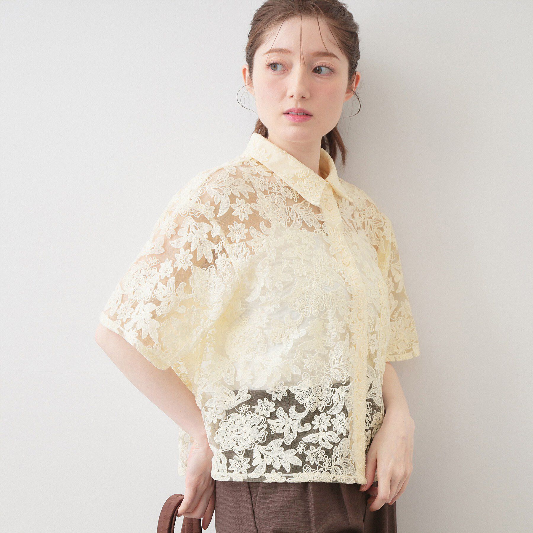index「フラワー刺繍シアーシャツ【洗濯機OK／イージーアイロン】」|シャツ・ブラウス|